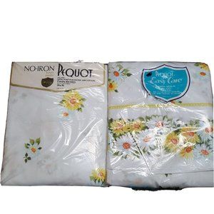 VTG Maytime Pequot Flat and Fitted Sheet Set Yellow Daisy Floral Twin No Iron